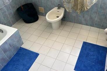 تختخواب و صبحانه Chambre Amandier