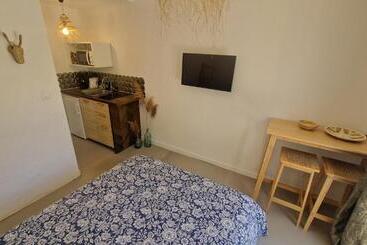 تختخواب و صبحانه Chambre Indépendante Avec Sdb, Cuisine Et Terrasse