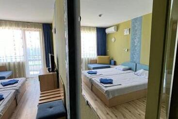 Family Hotel Delfina