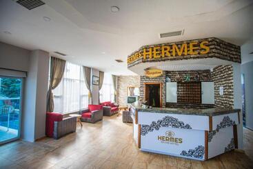 هتل Grand Hermes