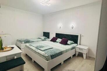 پانسیون Casa Coman