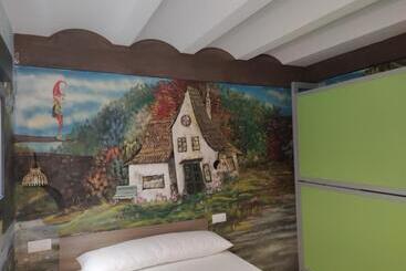 پانسیون Familyhostelpinto