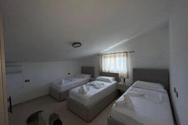 پانسیون Prela S Rooms