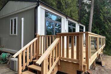 پانسیون Thetis Island Get Away Cottage