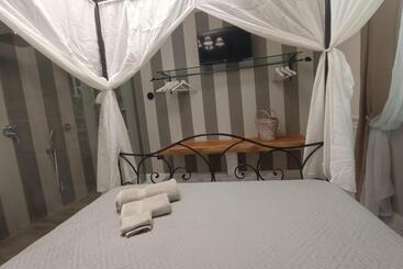 Relais Tiaré Bed And Breakfast - Bacoli