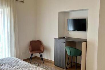 تختخواب و صبحانه Al Duomo Suites