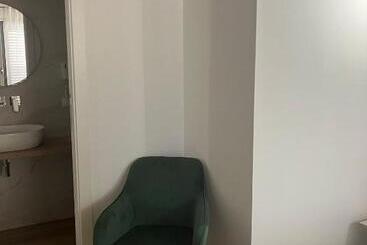 تختخواب و صبحانه Al Duomo Suites