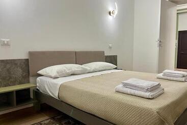 تختخواب و صبحانه Al Duomo Suites