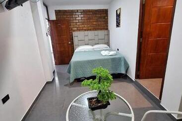 هتل Antonellas House
