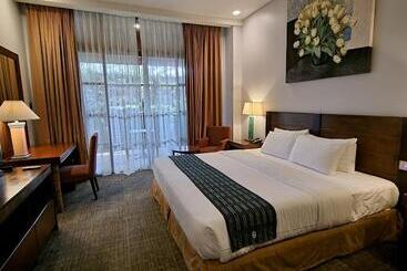 هتل Homey Deluxe Room, Privately Owned At The Forest Lodge By Mist And Pine