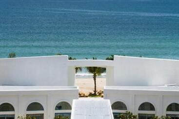 هتل Isea Resort