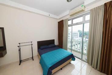 هتل Oyo 91006 Ktc Studio Apartment By My Gunung