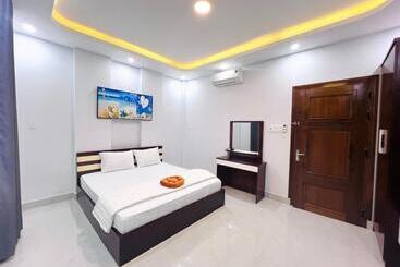 هتل Sunny Homestay