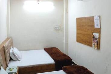 فندق Yuvan Palace