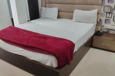 فندق Yuvan Palace