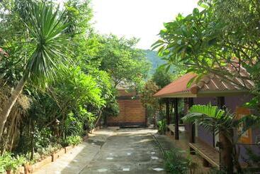 پانسیون จันทรา รีสอร์ต เอราวัณ Jantra Resort Erawan Kanchanaburi
