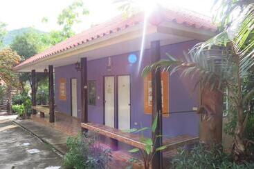 پانسیون จันทรา รีสอร์ต เอราวัณ Jantra Resort Erawan Kanchanaburi