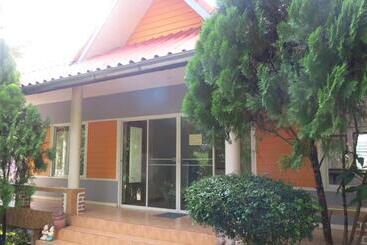 پانسیون จันทรา รีสอร์ต เอราวัณ Jantra Resort Erawan Kanchanaburi