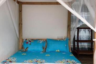 پانسیون Flow Guest House & Cafe