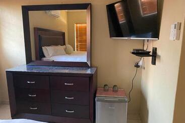 پانسیون Lizzards Villa Guest House