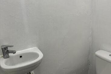 پانسیون Nice Ensuite Near Cricket Ground