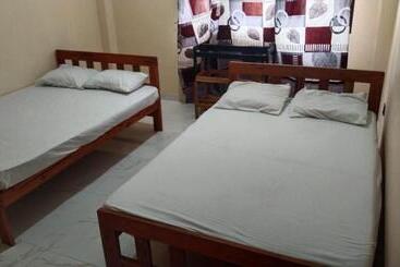 펜션 Samarathunga Guest House
