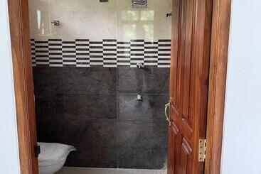 펜션 Samarathunga Guest House