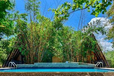 Tantor Resort Habarana