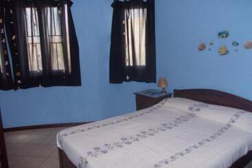 تختخواب و صبحانه Casa Comba