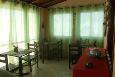 تختخواب و صبحانه Casa Comba