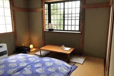 تختخواب و صبحانه Daiju Myoko