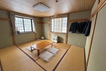 تختخواب و صبحانه Daiju Myoko