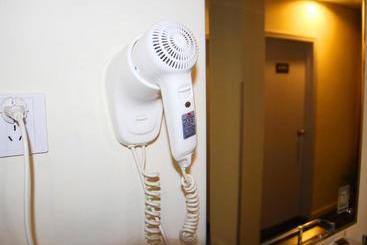هتل 7 Days Inn·zunyi Medical College