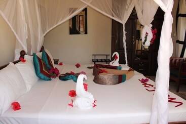هتل Zawadi Beach Villas