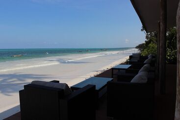 هتل Zawadi Beach Villas