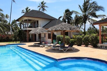 هتل Zawadi Beach Villas