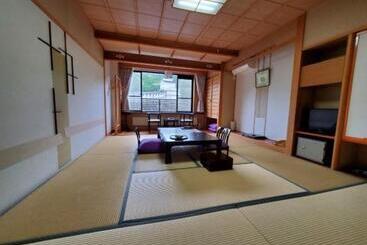 日式旅馆 蔵王温泉 岩清水料理の宿 季の里