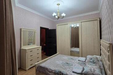 تختخواب و صبحانه Apartment Cozy House 1