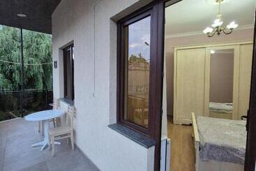 تختخواب و صبحانه Apartment Cozy House 1