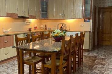 تختخواب و صبحانه Chalet Solmar