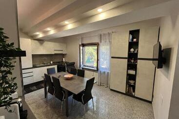 تختخواب و صبحانه Domus Teresae