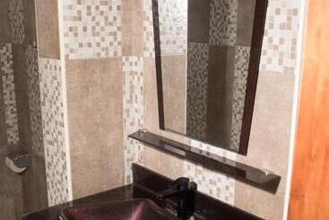 تختخواب و صبحانه Lifetyme Homes