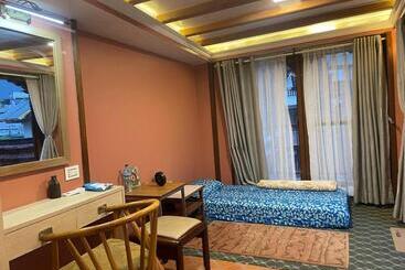 تختخواب و صبحانه Nagadesh Homestay