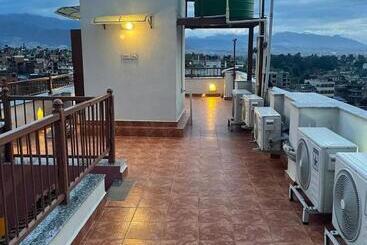 تختخواب و صبحانه Nagadesh Homestay