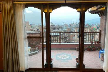 تختخواب و صبحانه Nagadesh Homestay