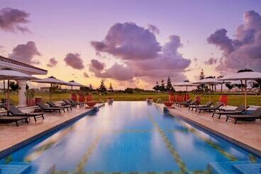هتل Address Marassi Golf Resort, El Alamein