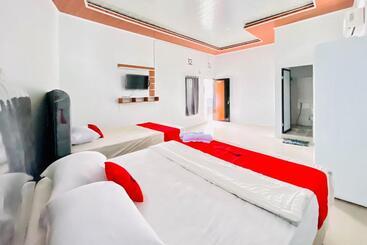 هتل Reddoorz At Mg House Siantar Timur