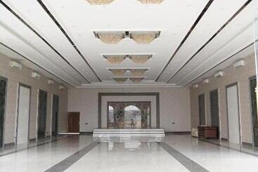 هتل Royal Delight Resort