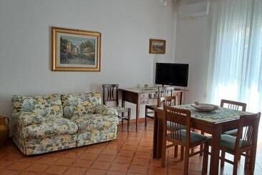 پانسیون Nancyanna House