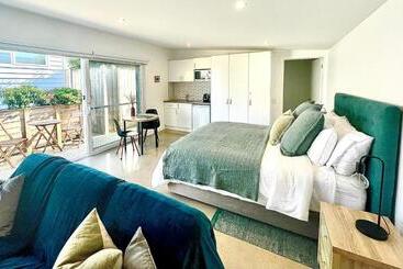 پانسیون Port Fairy Bnb   The Green Suite